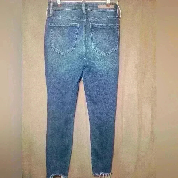 Cello woman's sz 3 Juniors high waisted frayed Skinny jean - Picture 2 of 4